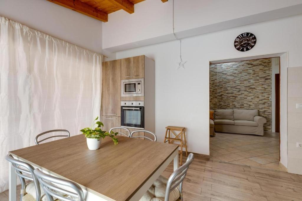 La Casa Delle Zie - Cabras Villa Dış mekan fotoğraf